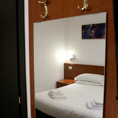 Principe Powered By Joyful Guest house